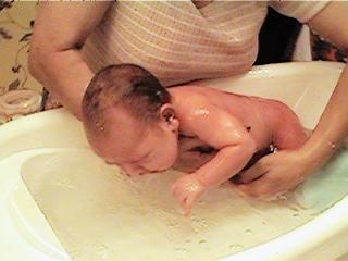 firstbath4.JPG (12412 bytes)